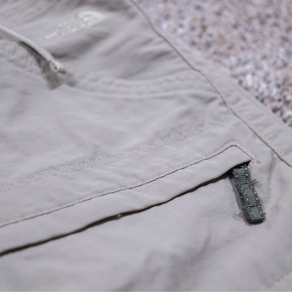 The North Face Cargo Shorts Womens 16 Gray Nylon Hiking Outdoor Utility Pockets - Picture 5 of 12